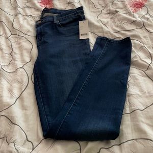 NWT J Brand mid rise super skinny, size 31